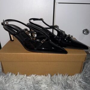 Steve Madden Glossy Black Pointed Kitten Heels